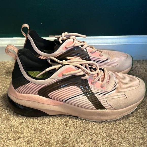 Fabletics sneakers, size 7. Pink with black accents - Picture 2 of 5